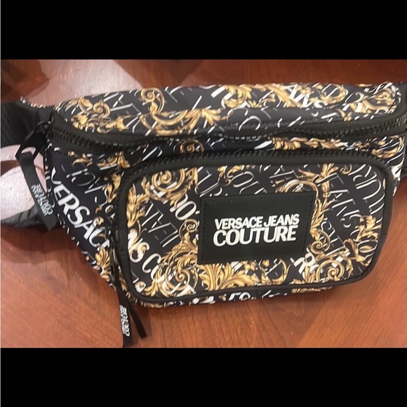 Versace Jeans Couture Range Logo Couture Print authentic unisex limited edition - Picture 13 of 14